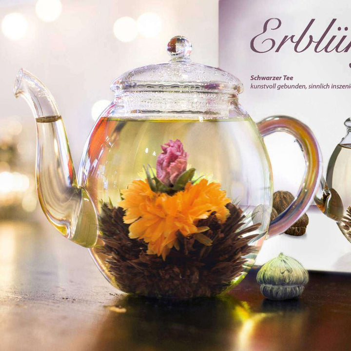 Creano Teeblumen Mix – Geschenkset ErblühTee mit Glaskanne, Schwarztee (6 Teerosen in 3 Sorten)