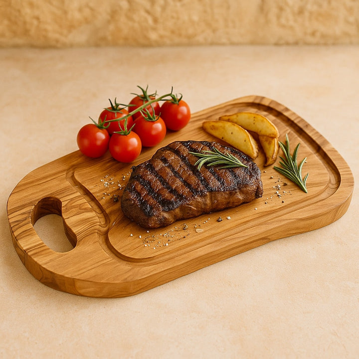 Steakbrett mit Lasche & Saftrille aus Olivenholz - Elysera