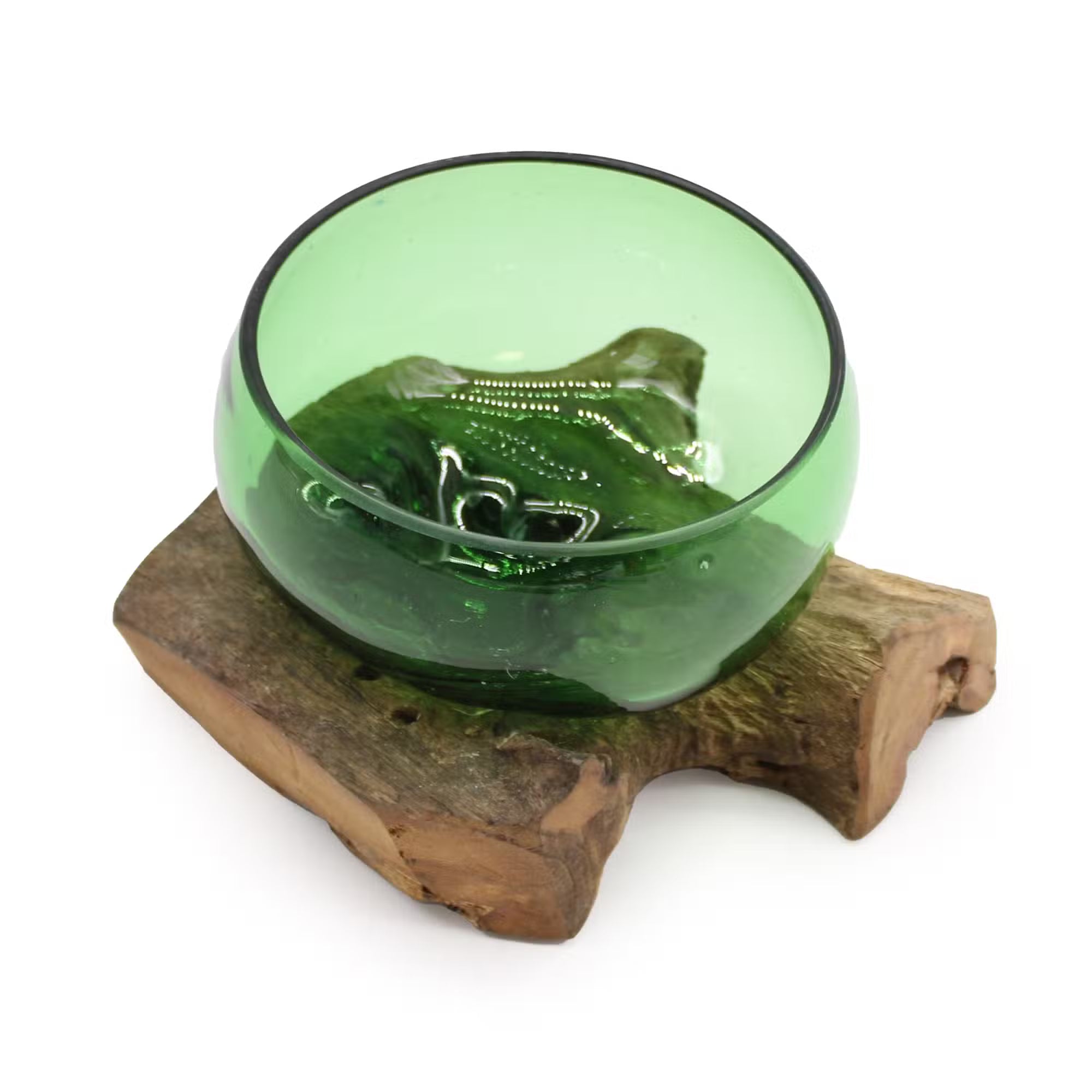 Grüne Glasschale aus Recyclingglas auf Gamalholz – 600 ml