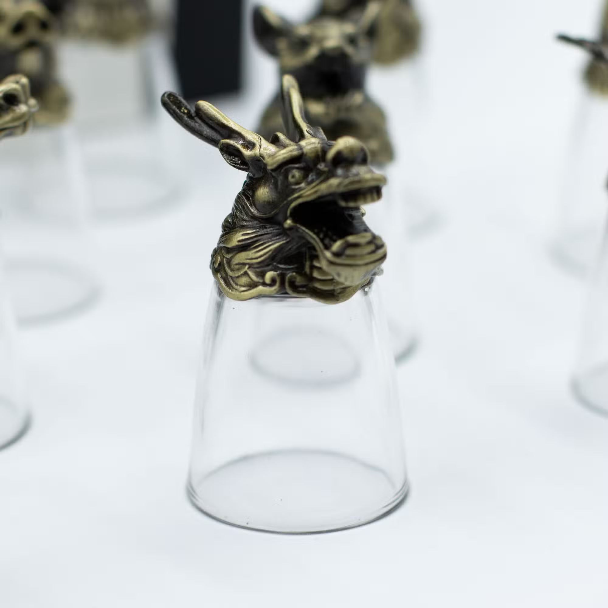 Schnapsglas-Set chinesische Tierkreiszeichen Geschenkbox