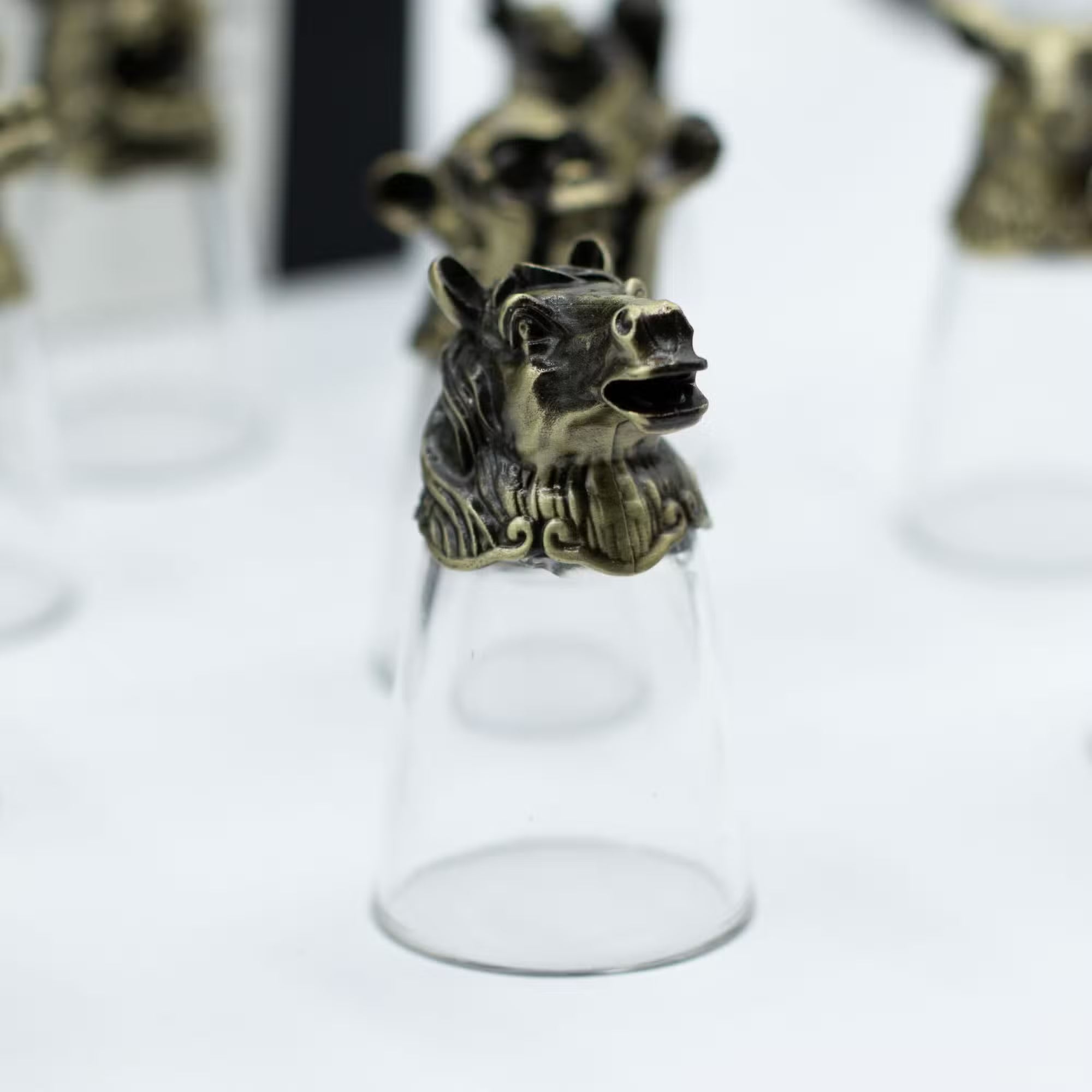 Schnapsglas-Set chinesische Tierkreiszeichen Geschenkbox